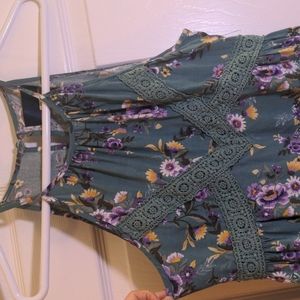 XS Boutique Dressy Floral Teal Hooked Tank Top